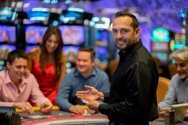 Live Sic Bo Dadu table on xcashop with three dice, croupier, and betting layout